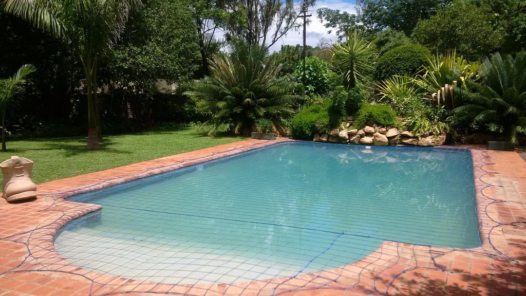 Hillside Manor Hotel Bulawayo Ngoại thất bức ảnh