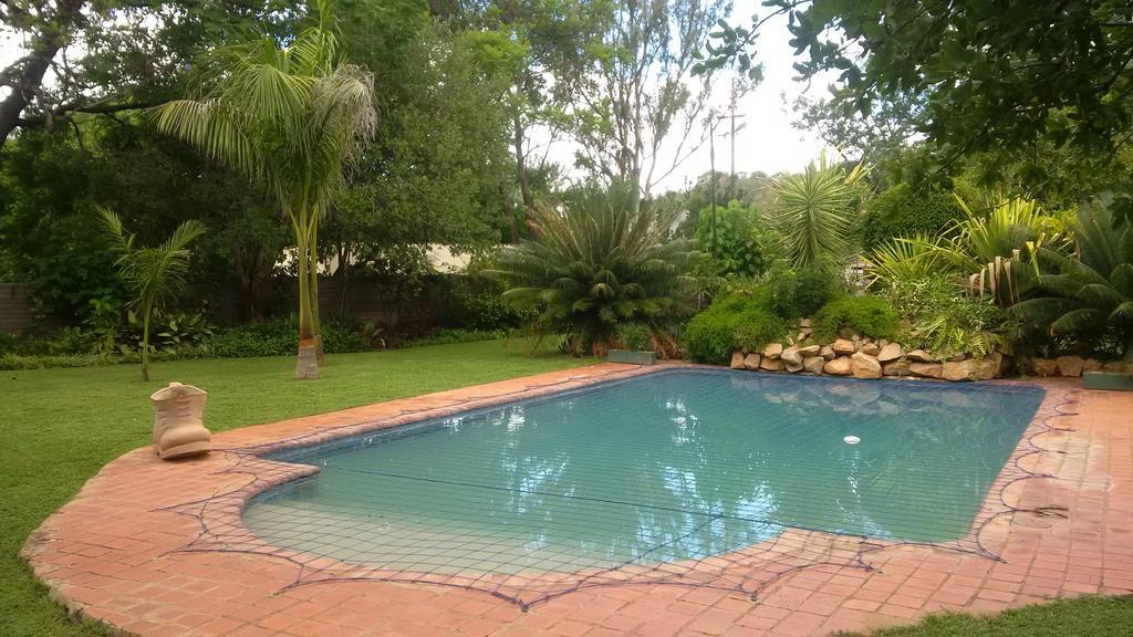 Hillside Manor Hotel Bulawayo Ngoại thất bức ảnh