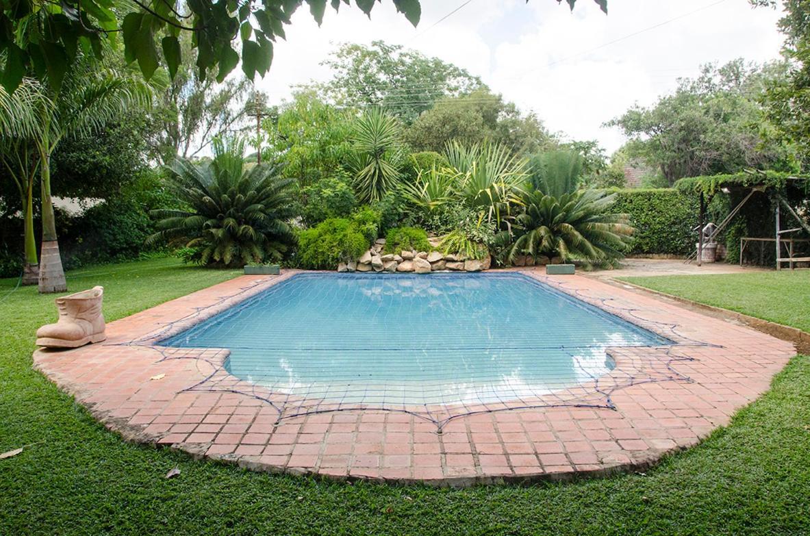 Hillside Manor Hotel Bulawayo Ngoại thất bức ảnh