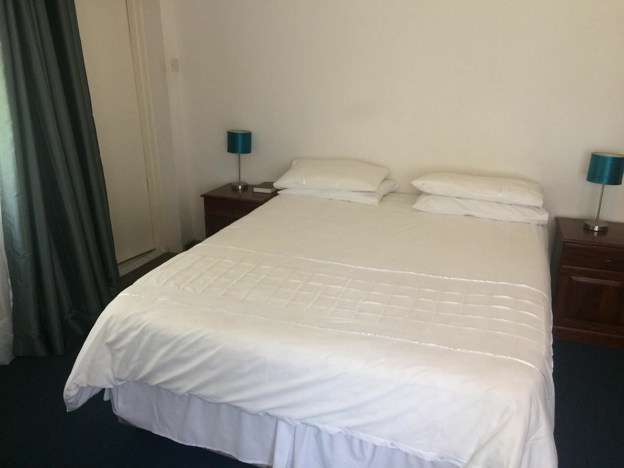 Hillside Manor Hotel Bulawayo Ngoại thất bức ảnh
